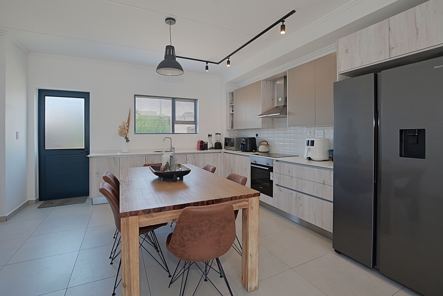 3 Bedroom Property for Sale in Sandown Western Cape